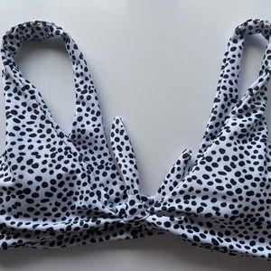 Polk a dot bikini top